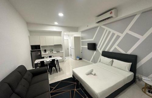 Chow Kit Apartment | Chambers Residence by FANTASTIC