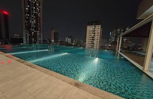 Chow Kit Apartment | Chambers Residence by FANTASTIC