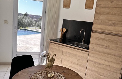 Saint-Cezaire-sur-Siagne Bed & Breakfast | Chambre Avec Suite