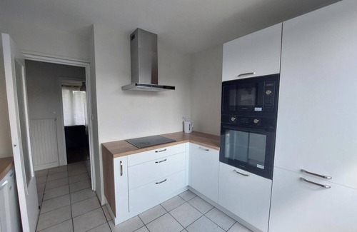 Vaulx-en-Velin Bed & Breakfast | Chambre à 10min du Grand Parc Miribel Dans un Appartement Tout Équipé