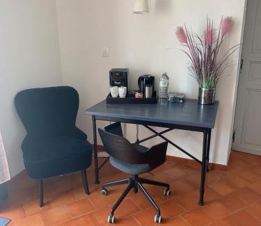 Gignac Bed & Breakfast | Chambre 1 jardin