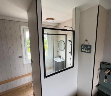 Roeze-sur-Sarthe House | Chambre 25m2 petit déjeuner en option