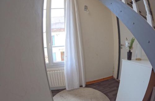 Bobigny House | Chambre 4 personnes 2 lits proche métro 5
