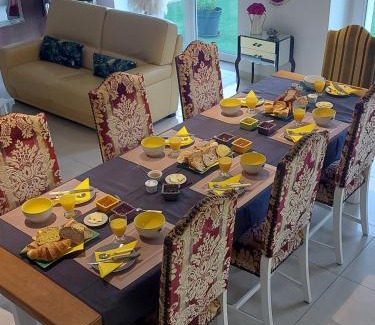 Saint-Pair-sur-Mer Apartment | Chambre Alice