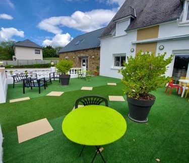 Saint-Pair-sur-Mer Apartment | Chambre Alice