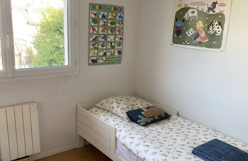 Grand Parc-Paul Doumer Bed & Breakfast | Chambre au Calme Proche Centre Ville. Parking Sécurisé Privé