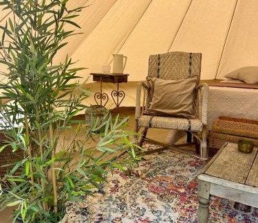 Eguzon-Chantome Other | Chambre au jardin Tente de charme