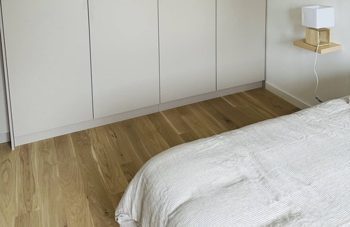 Genay Bed & Breakfast | Chambre Avec Salle de Bain Privée Dans Maison, Proche Autoroutes et Commerces