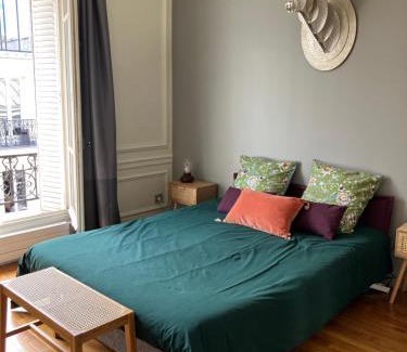 Quartier Saint-Georges Bed & Breakfast | Chambre capitale Saint Lazare