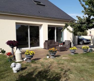 Breville-sur-Mer House | Chambre chez l'habitant LGBT près de la plage naturiste de Granville