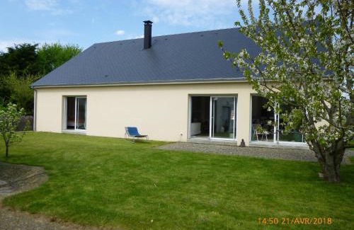 Breville-sur-Mer House | Chambre chez l'habitant LGBT près de la plage naturiste de Granville