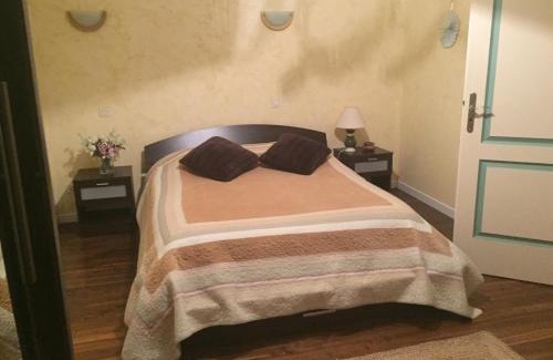 Ceaux-en-Couhe House | Chambre chez l'habitant dans Jolie maison de campagne