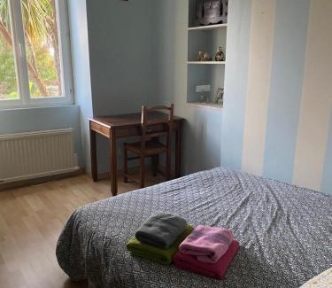 Val-d'Ize House | Chambre chez Laurence