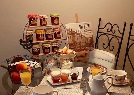 Brive-la-Gaillarde House | Chambre climatisée au cœur de brive avec téléviseur connecté wifi Netflix