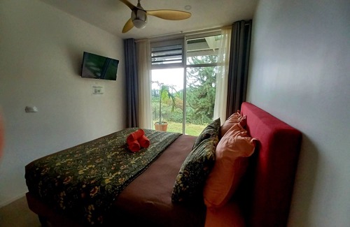 Punaauia Bed & Breakfast | Chambre Confort Avec Clim et Piscine Tahiti Punaauia