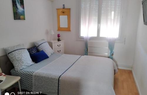 Saint-Assiscle House | CHAMBRE CONFORTABLE,GARE,Climatisation,PARKING,WIFI,pt déjeuner compris