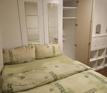 Dietikon District House | Chambre cosy et lumineuse dans un cadre calme