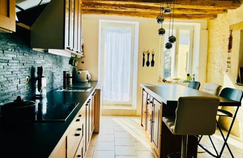 Beaumont-du-Gatinais House | Chambre Cosy avec salle de bain privée