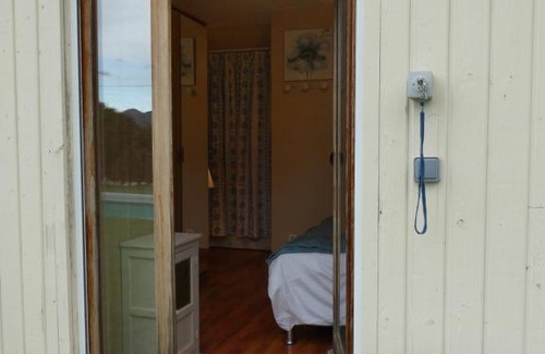 Taulignan House | Chambre d'Adelice avec piscine