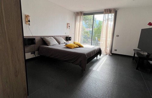 Le Rayol Bed & Breakfast | Chambre de Charme au Calme Avec Balcon et vue mer