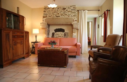 Saint-Denis-sur-Sarthon House | Chambre d'hôte Courtoux