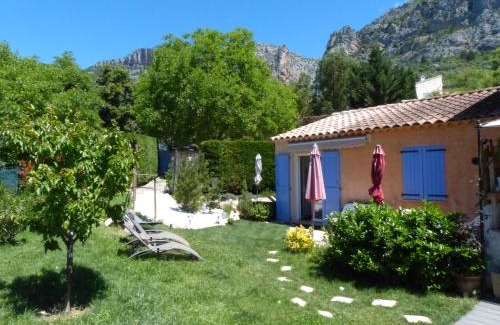 Moustiers-Sainte-Marie Bed & Breakfast | Chambre d'Hôtes L'Odalyre