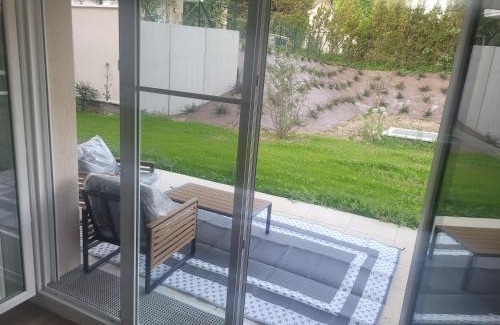 Saint-Witz House | Chambre d'hôte, dans 4 pièce, avec terasse jardin
