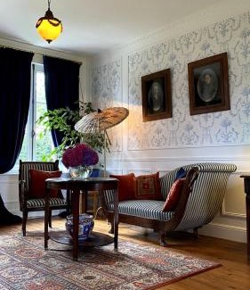 Quesnoy-le-Montant House | Chambre d'hôtes Marina - Château Le Bas Bleu
