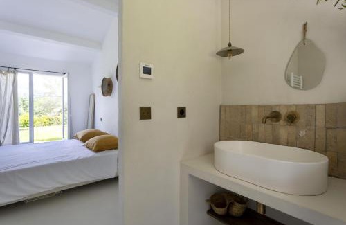 Les Maillans Bed & Breakfast | Chambre d'hôte - La maison méditerranéenne