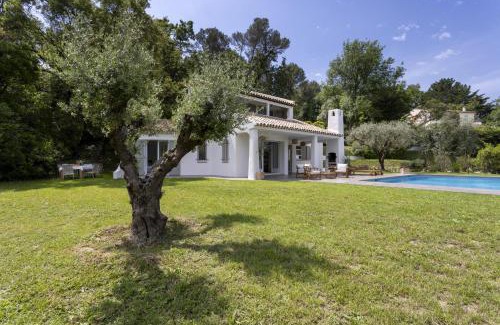 Les Maillans Bed & Breakfast | Chambre d'hôte - La maison méditerranéenne