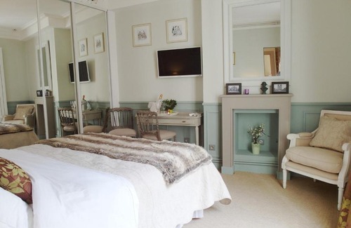 Paris City Center Bed & Breakfast | Chambre d hôte : Louvre Elegant Apt Suite