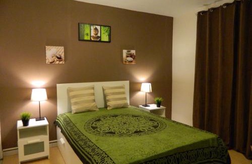Saint-Just Bed & Breakfast | Chambre d'hôte Zen chez Philippe Parking free