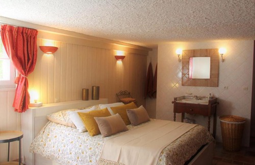 Cestas House | Chambre d'Hôtes à Cestas