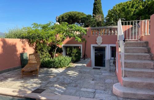 Saint Antoine Bed & Breakfast | Chambre d'hôtes A l'ancre marine de la Villa Rose