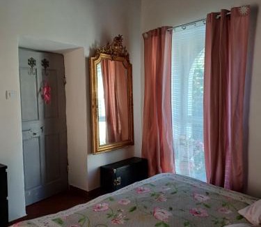 Aramon Bed & Breakfast | chambre d hôtes Aramon