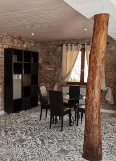 Aiguelèze Bed & Breakfast | Chambre d'Hôtes Au Jardin Des Saveurs