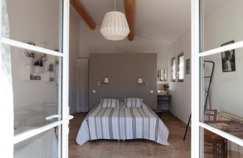 La Motte-dʼAigues Bed & Breakfast | Chambre d'hôtes le Mirail