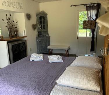 Notre-Dame-de-Riez Bed & Breakfast | chambre d hôtes les trois châteaux