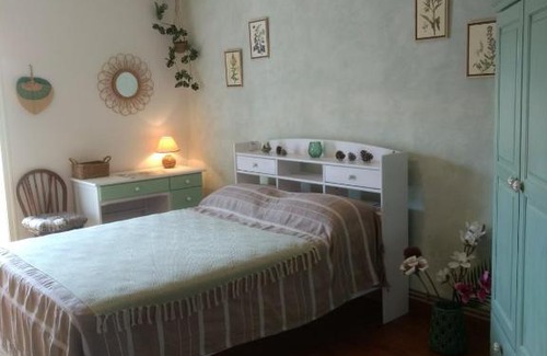 Vouvant Bed & Breakfast | Chambre d'hôtes L'Ange Vert