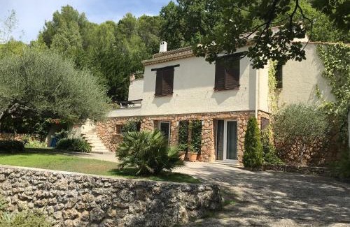 Salernes House | Chambre d'Hôtes "La Cabrière"