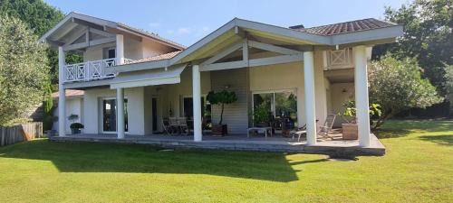 Leon Bed & Breakfast | Chambre d'hôtes Landes - Le Clos des Oliviers