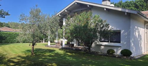 Leon Bed & Breakfast | Chambre d'hôtes Landes - Le Clos des Oliviers