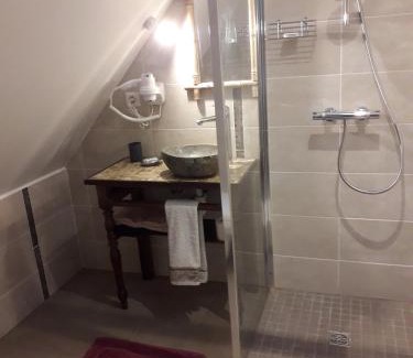 Banassac Bed & Breakfast | Chambre d'hôtes Le Cascadou
