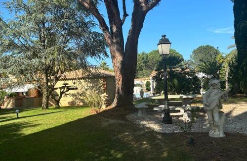 Saint-Andre Bed & Breakfast | Chambre d'hôtes & SPA Mas Dels Esquirols