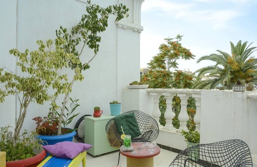 Bab Bhar Villa | Chambre D'hôtes "villa Les Palmes"/Suite Bechir