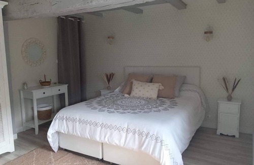 Dinan Bed & Breakfast | Chambre D'hote Familiale de la Maison Bleue