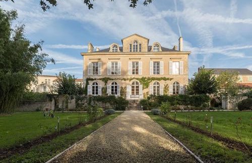 Fontenay-le-Comte House | Chambre d'hotes La maison de Maître