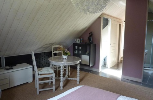 Le Molay-Littry Bed & Breakfast | Chambre d'Hotes La Queue au Loup