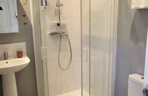 Reynes Bed & Breakfast | Chambre d'Hôtes with breakfast, kitchen and swimming pool in summer!