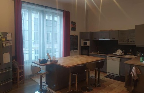 Dole House | Chambre dans appartement de caractère